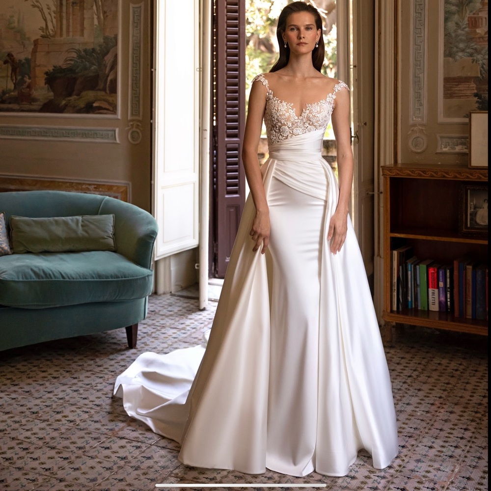 Everly Wedding Dress & Overskirt